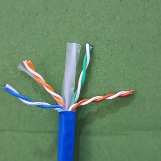 1427254-6: CÁP CAT6 4UTP 23 AWG CM(305M/THÙNG) MÀU XANH